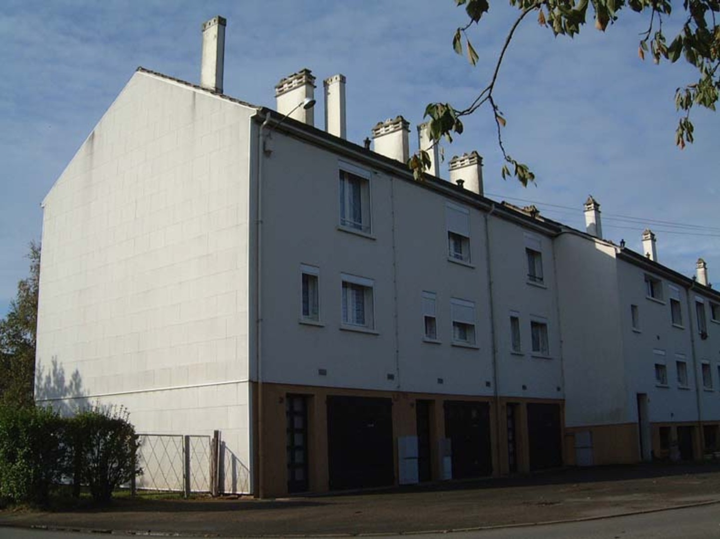 72_Roeze sur Sarthe_Route de Besne.jpg